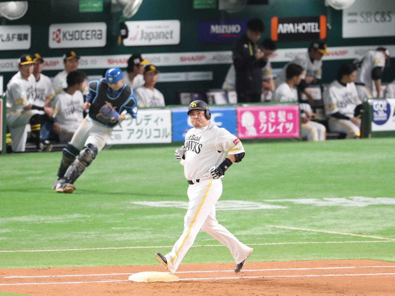 ソフトバンク対日本ハム　6回裏ソフトバンク2死、山川は二ゴロに終わる（撮影・梅根麻紀）