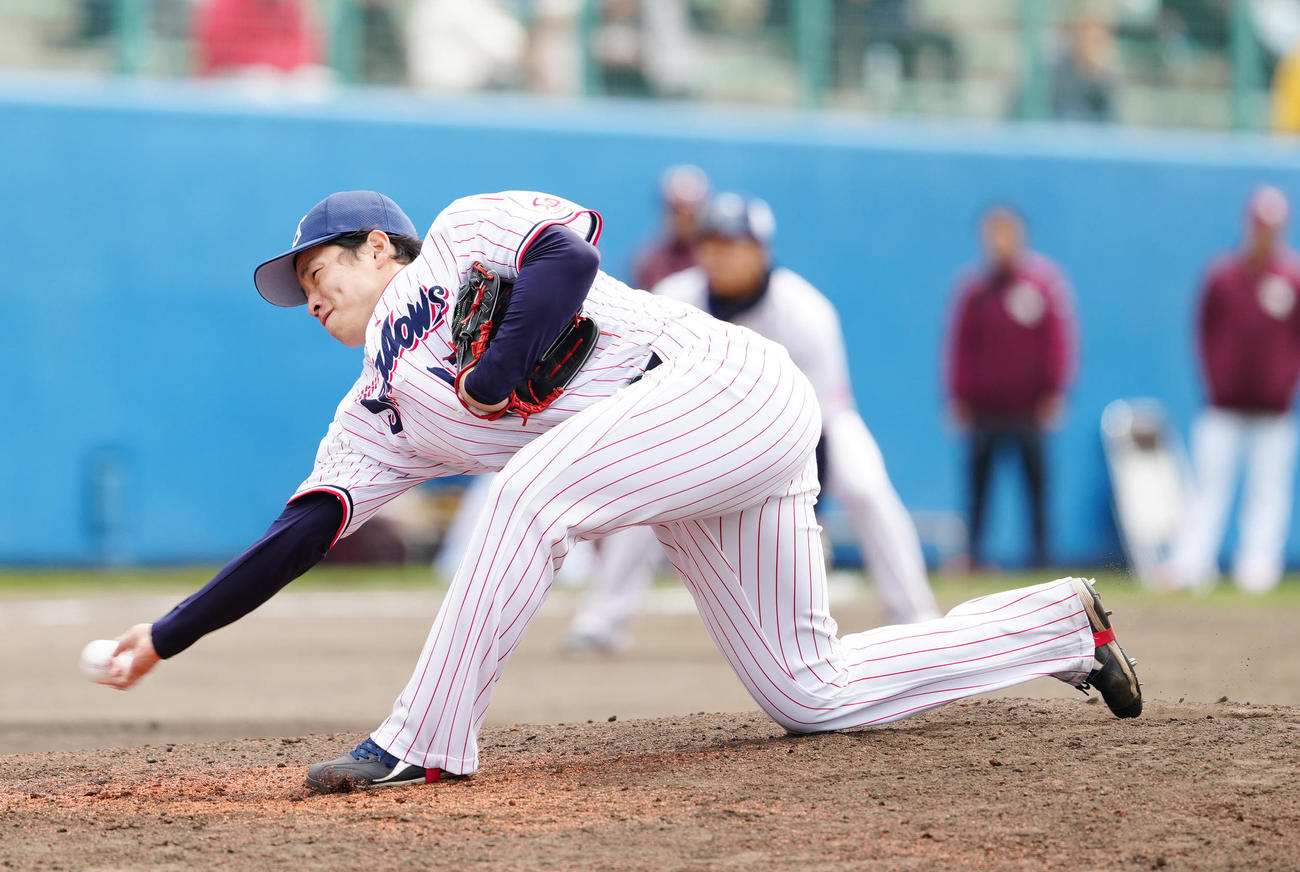 ヤクルト下川隼佑（25年2月撮影）