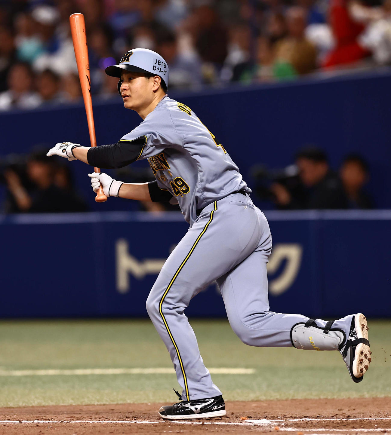 中日対阪神　4回表阪神2死一、二塁、大竹は左前打を放つ（撮影・上田博志）