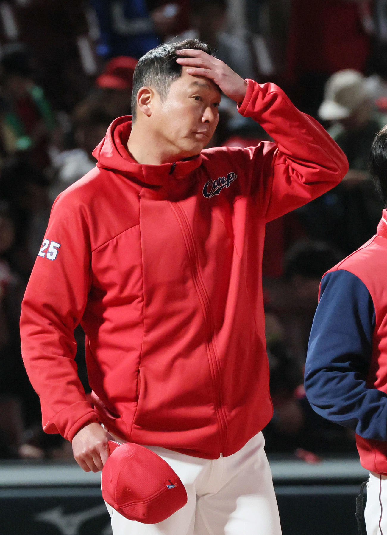 広島対新中日　7連敗の新井監督（撮影・加藤孝規）