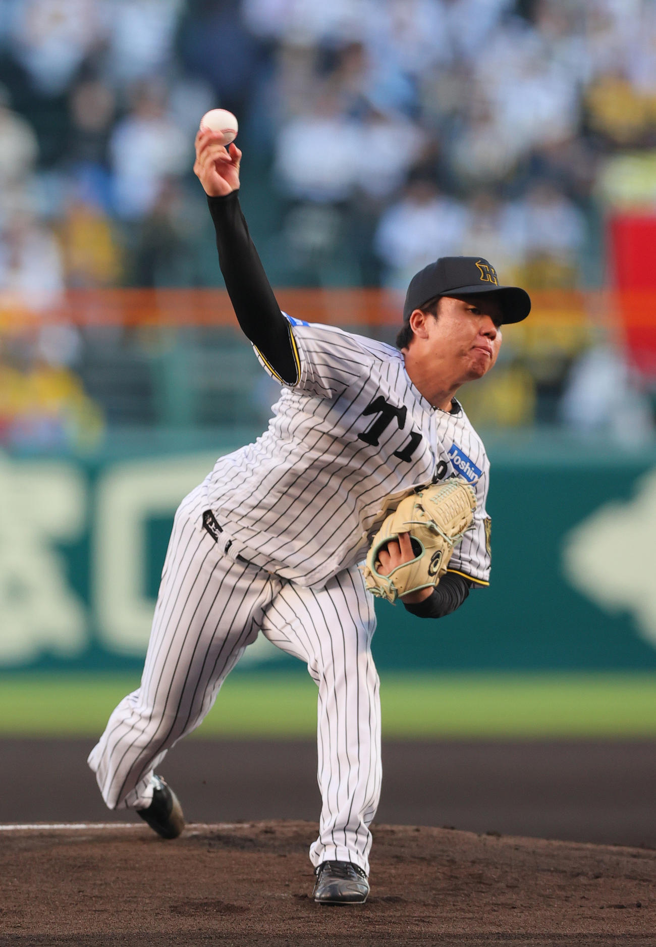 阪神対ヤクルト　阪神先発の村上（撮影・上山淳一）