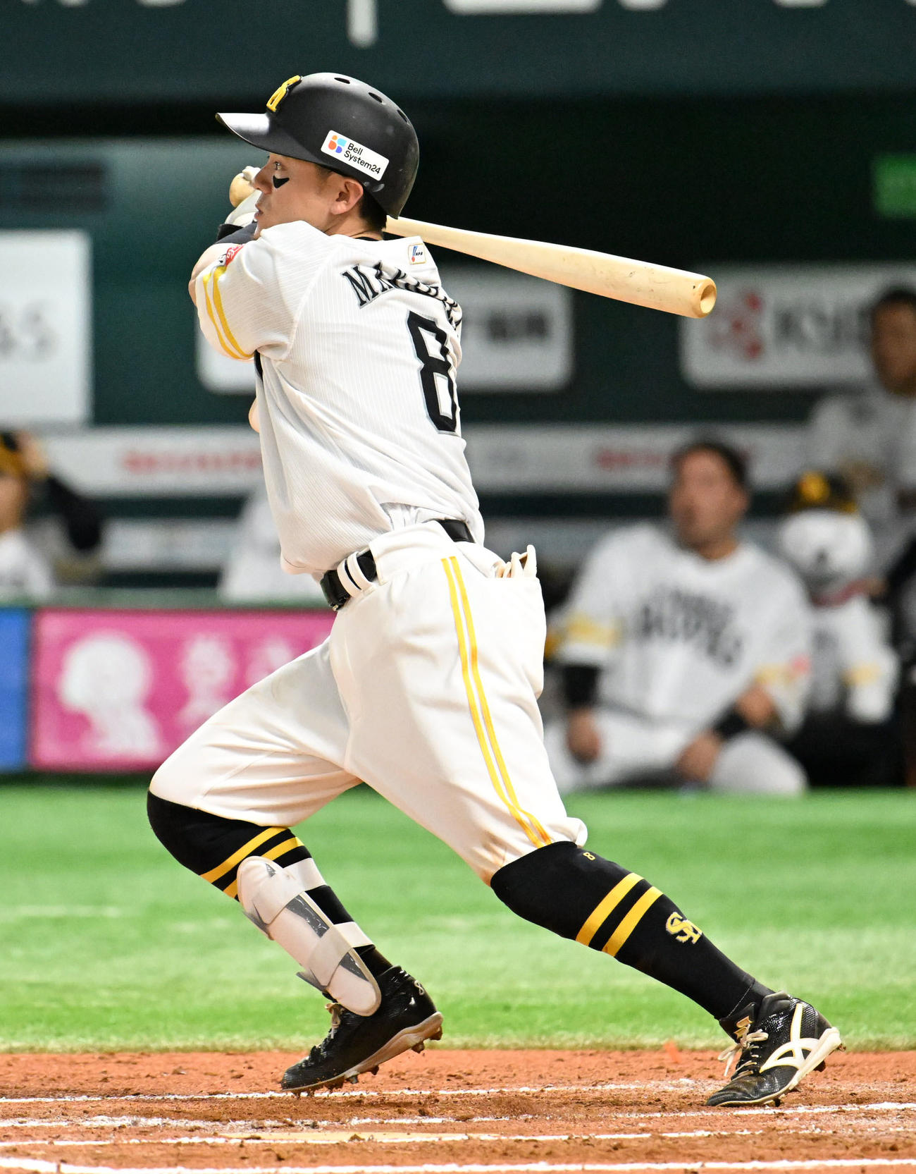 ソフトバンク対ロッテ　6回裏ソフトバンク2死二塁、牧原大は適時三塁打を放つ（撮影・林敢治）