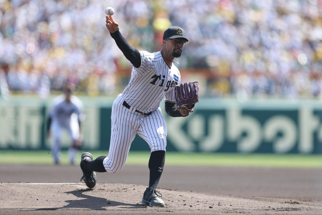 阪神対ヤクルト　力投する阪神先発のデュプランティエ（撮影・前田充）