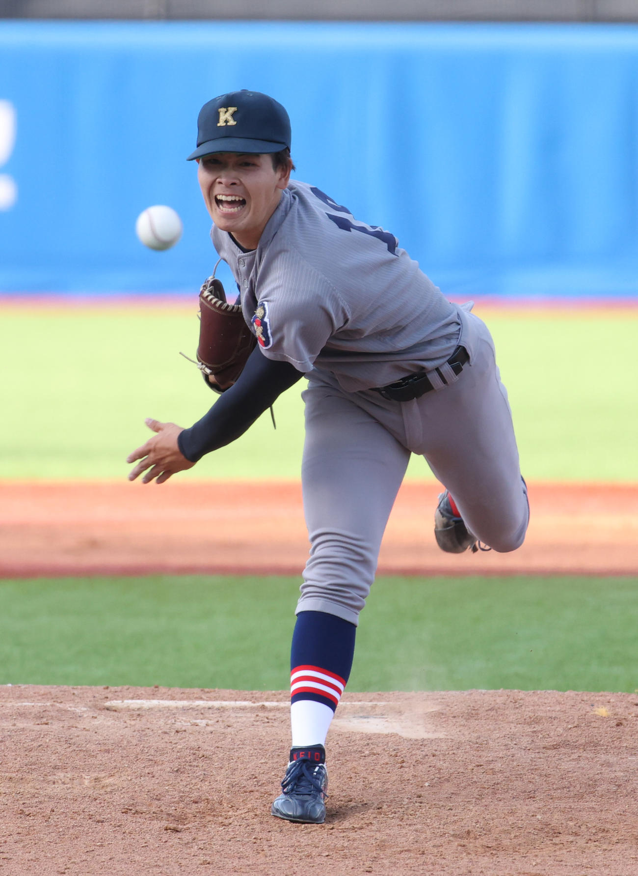 東大対慶大　1安打完封勝利を挙げた慶大・渡辺和（撮影・柴田隆二）