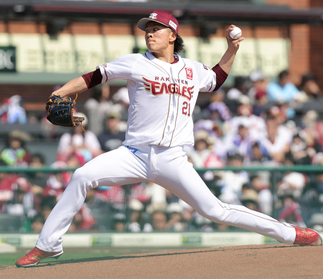 楽天対オリックス　楽天先発の早川（撮影・野上伸悟）