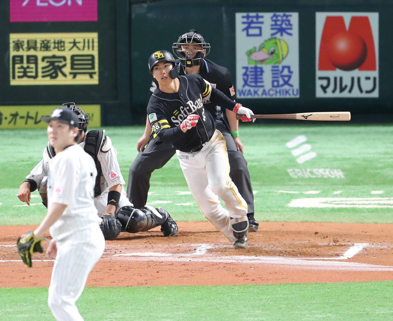 ソフトバンク対ロッテ　6回裏ソフトバンク1死二塁、広瀬は右前に勝ち越し適時打を放つ（撮影・梅根麻紀）