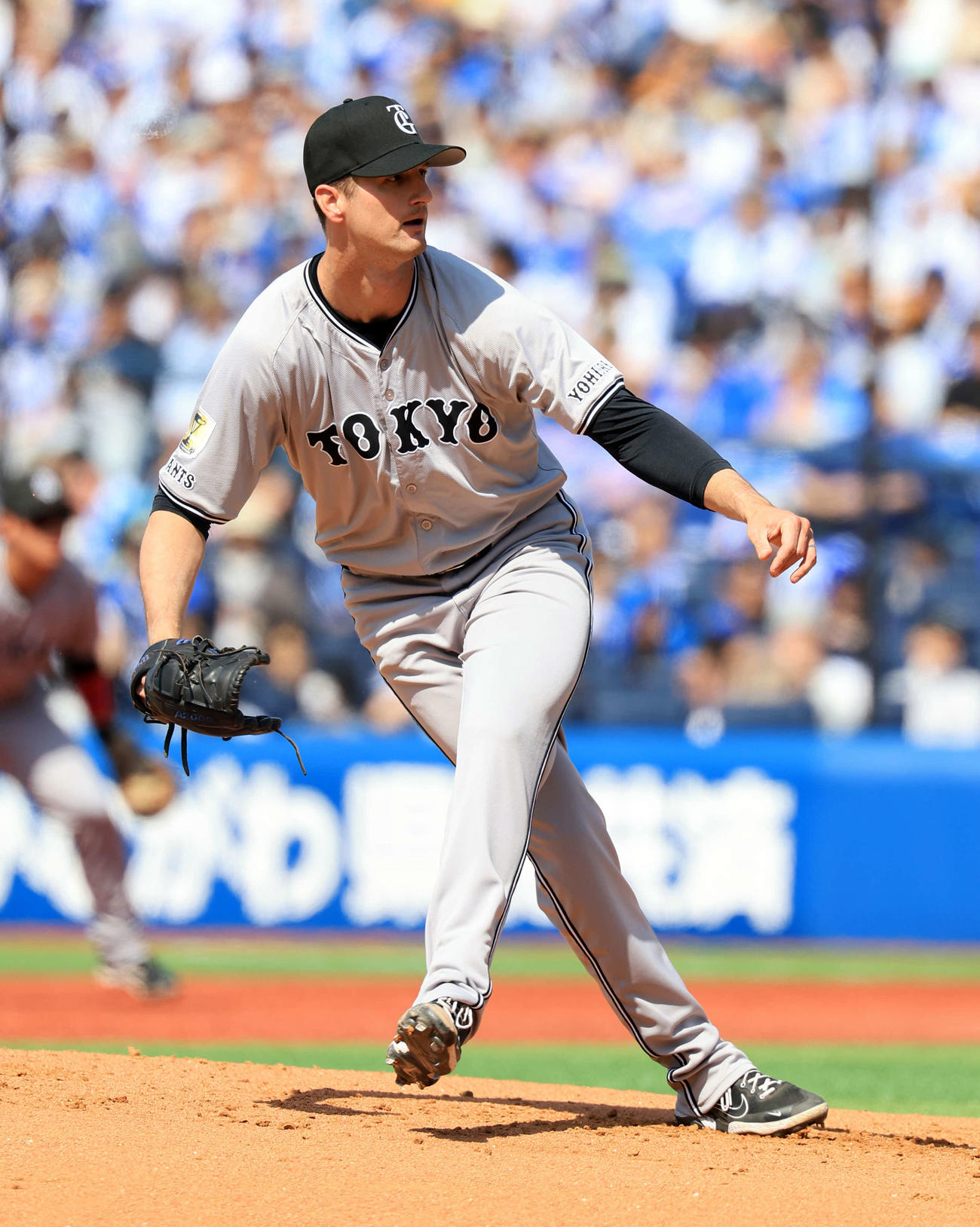 DeNA対巨人　力投する巨人先発のグリフィン（撮影・浅見桂子）