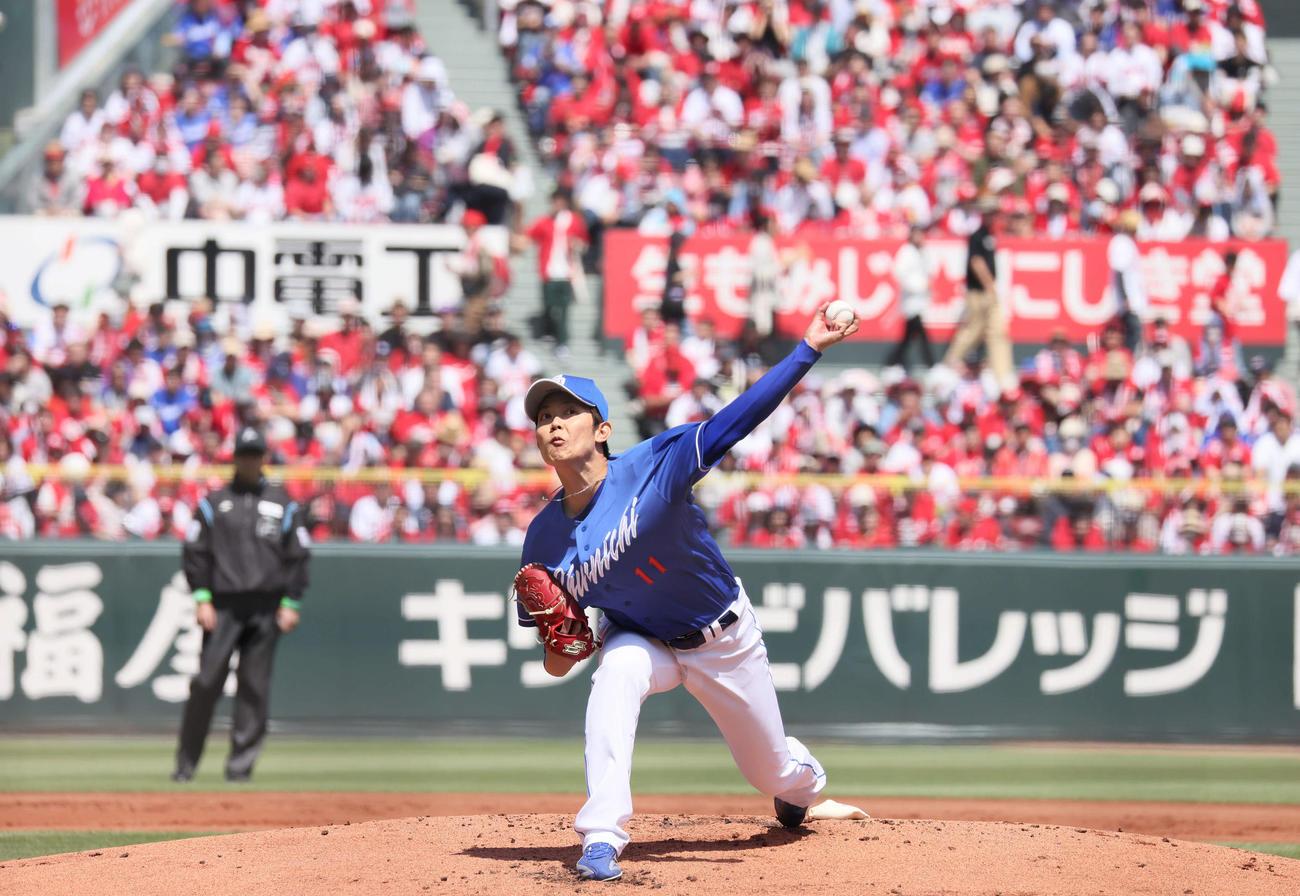 広島対中日　中日先発の岡田（撮影・加藤孝規）