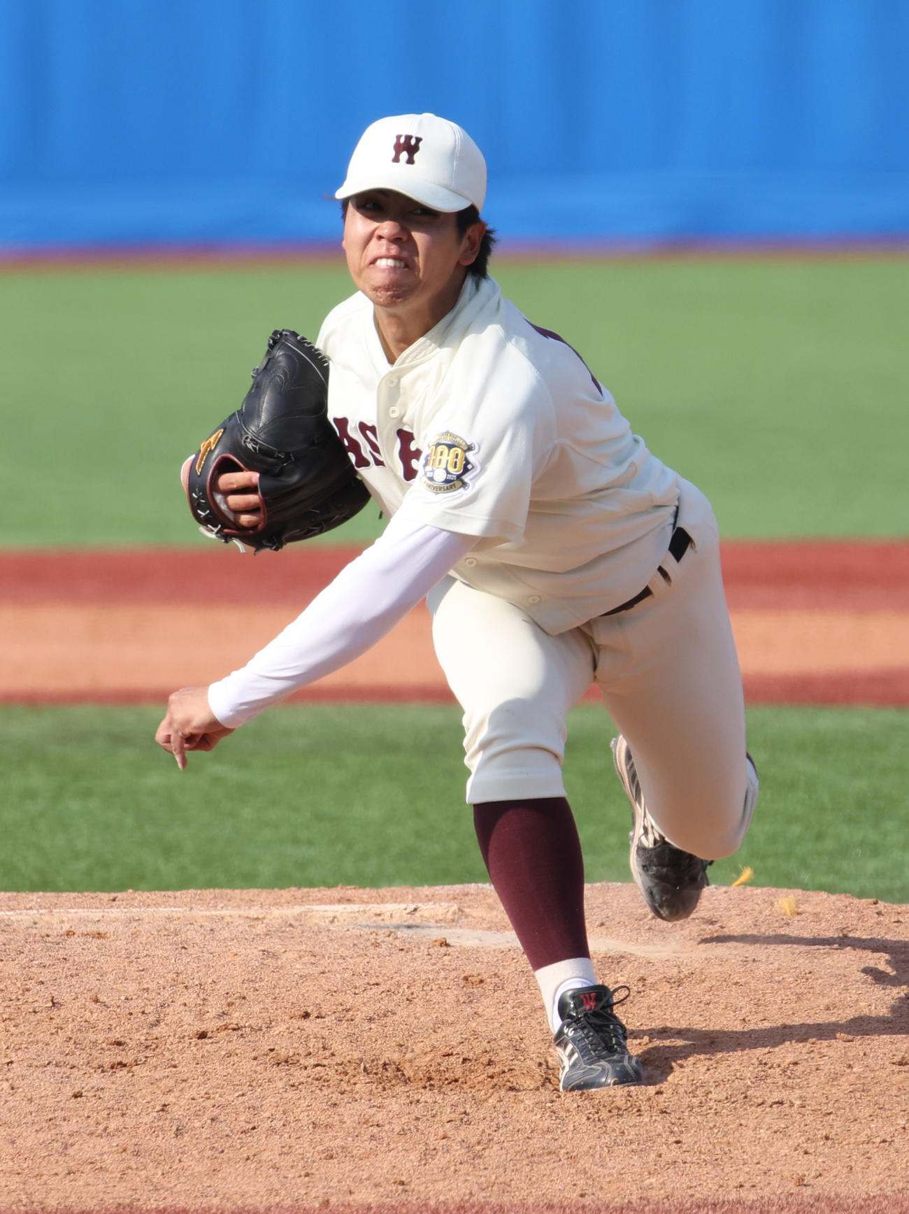 立大対早大　5安打完封勝利を挙げた早大・宮城（撮影・柴田隆二）