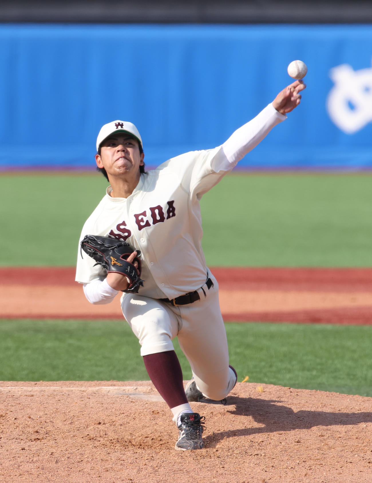 立大対早大　5安打完封勝利を挙げた早大・宮城（撮影・柴田隆二）