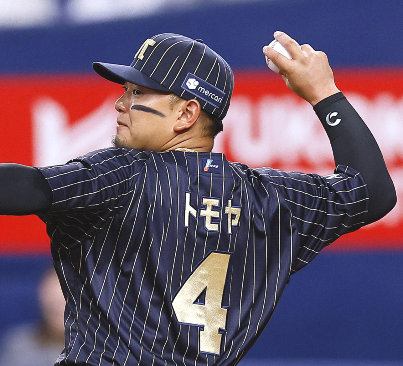 オリックス対日本ハム　「トモヤ」ユニの森友哉（撮影・藤尾明華）