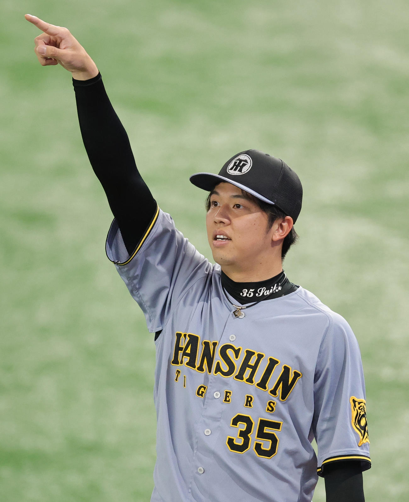 巨人対阪神　調整する阪神才木（撮影・野上伸悟）