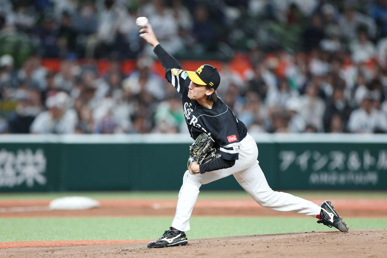 西武対ソフトバンク　ソフトバンク先発の大津（撮影・宮地輝）