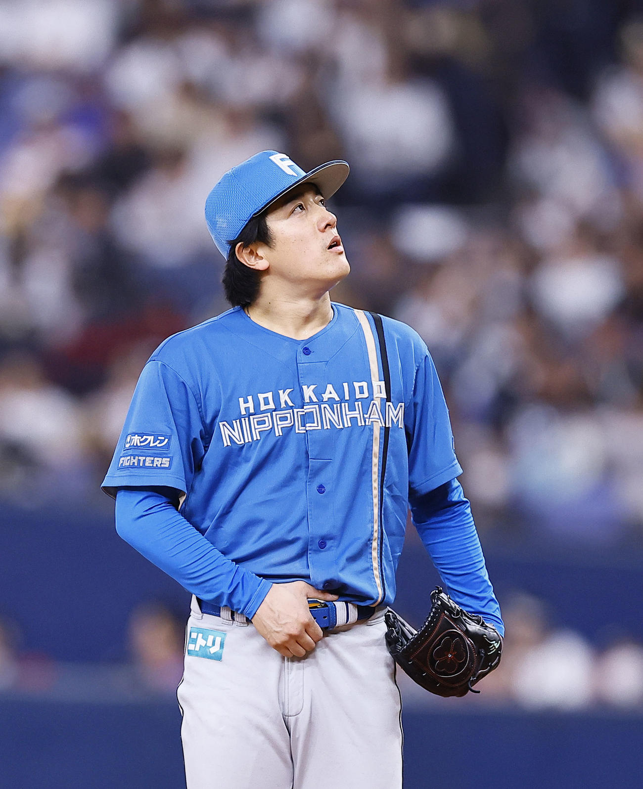 オリックス対日本ハム　4回裏オリックス2死二塁、中川に適時二塁打を許し、スコアボードを見つめる北山（撮影・藤尾明華）