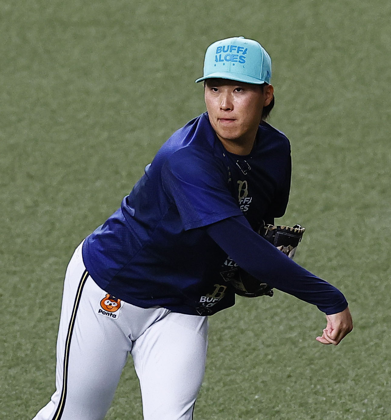 オリックス対日本ハム　1軍に合流し、キャッチボールをするオリックス東（撮影・藤尾明華）