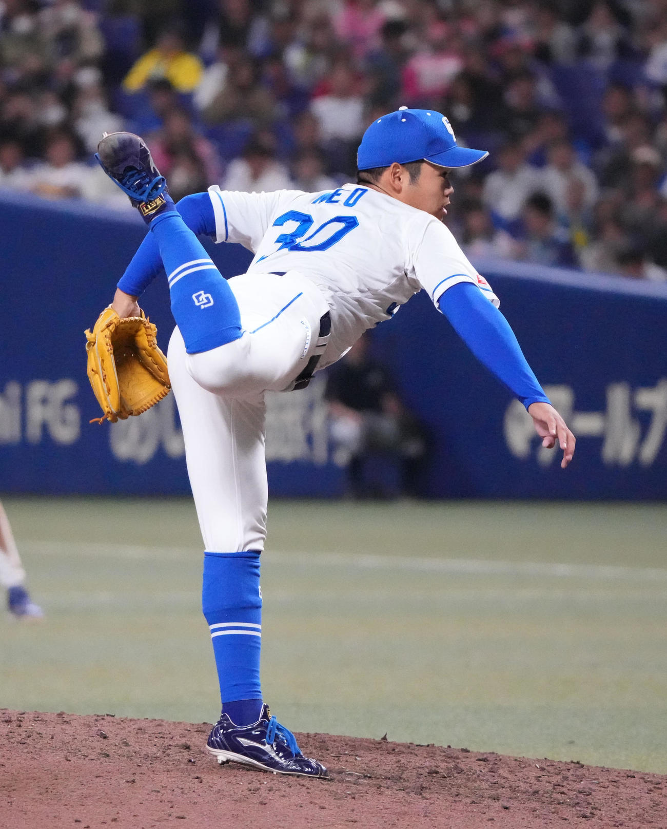 中日対DeNA 7回表、中日2番手で登板する根尾（撮影・森本幸一）