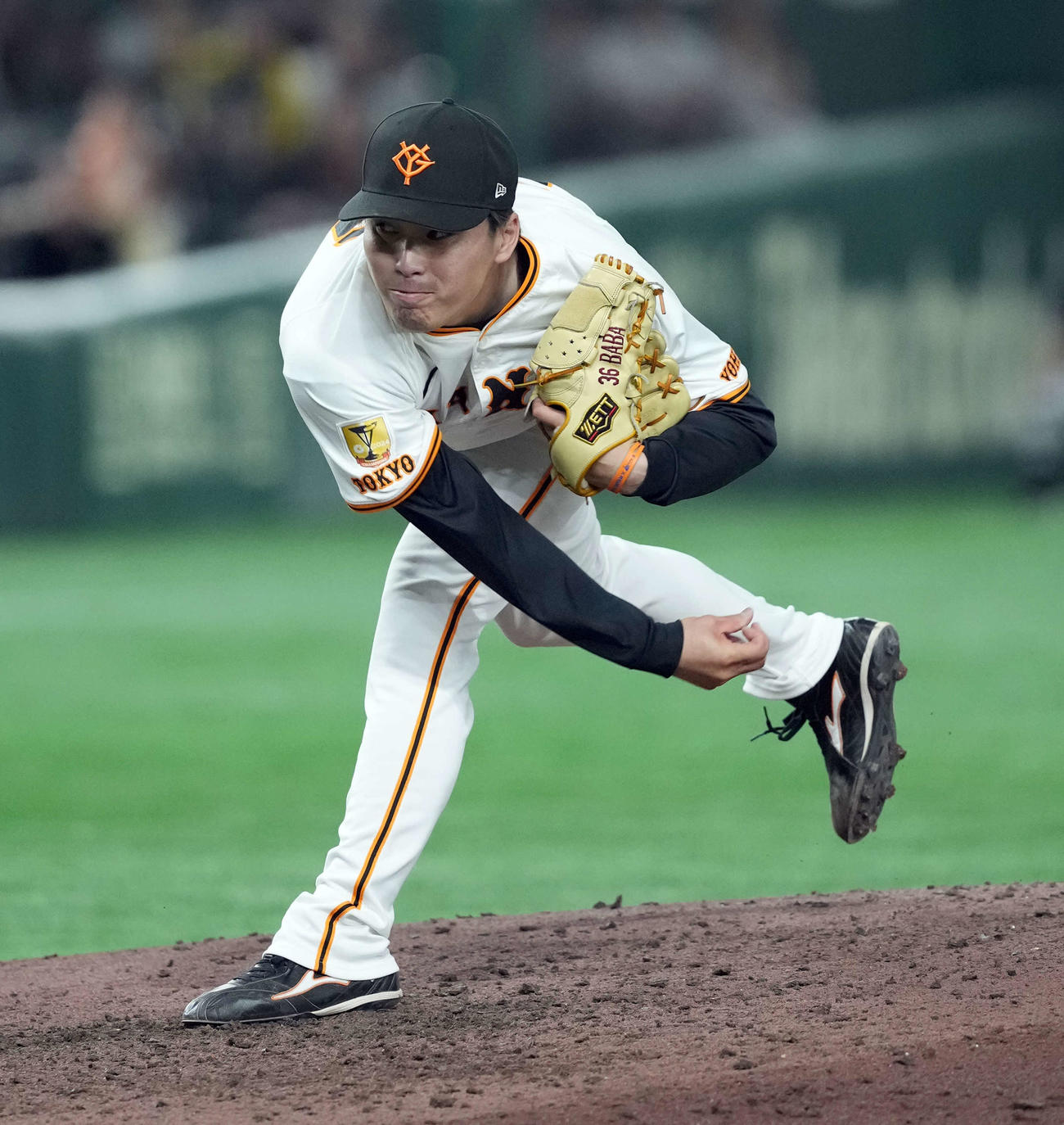 巨人対阪神　8回からマウンドに上がった巨人馬場（撮影・たえ見朱実）