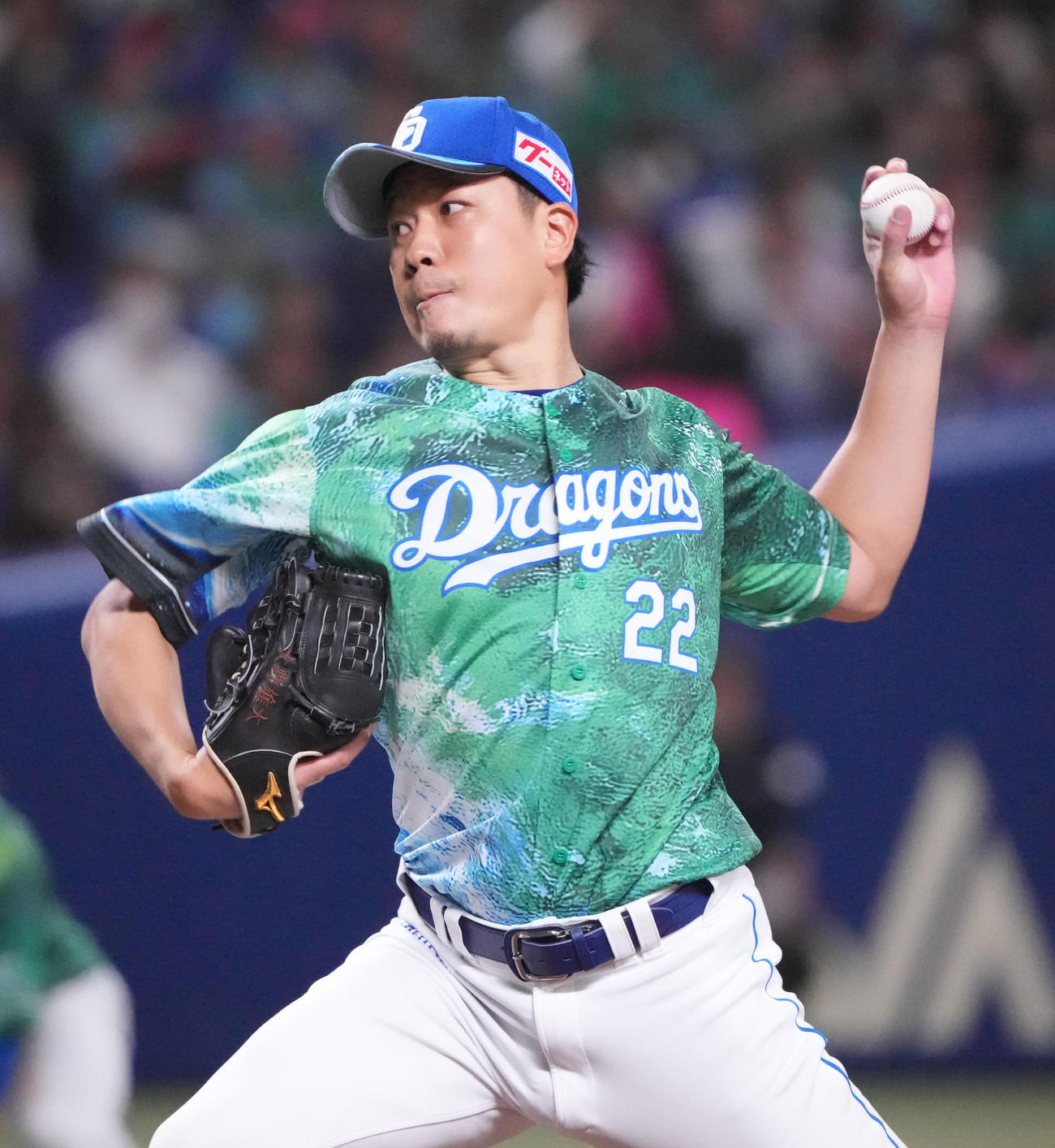中日対DeNA 6回表、力投する中日先発の大野（撮影・森本幸一）