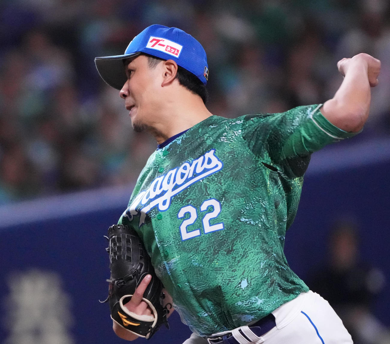 中日対DeNA 6回表、力投する中日先発の大野（撮影・森本幸一）