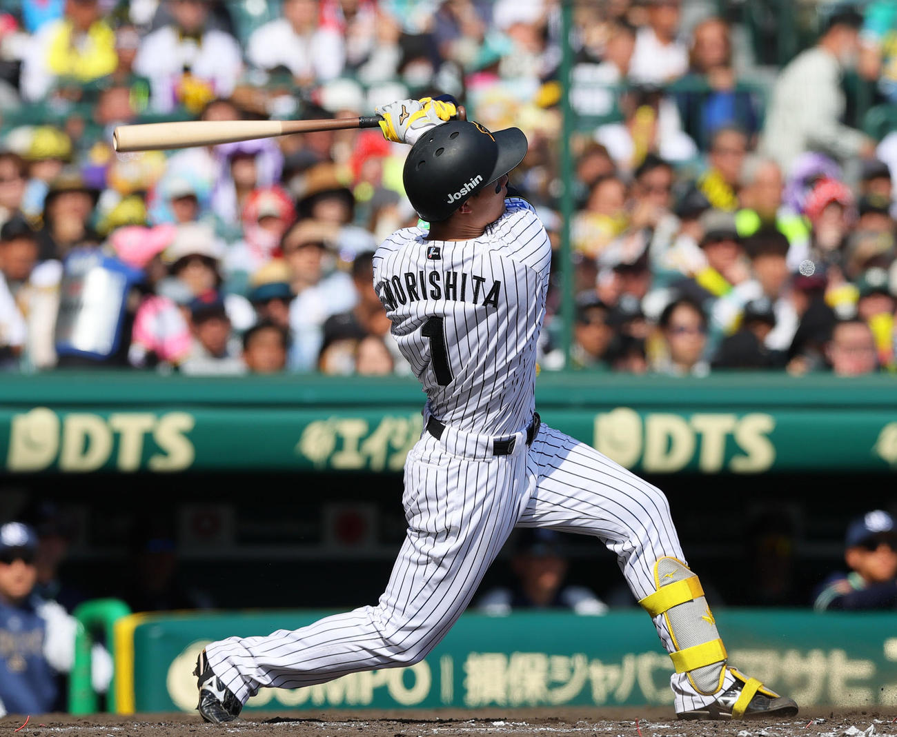 4日ヤクルト戦で本塁打を放つ森下翔太