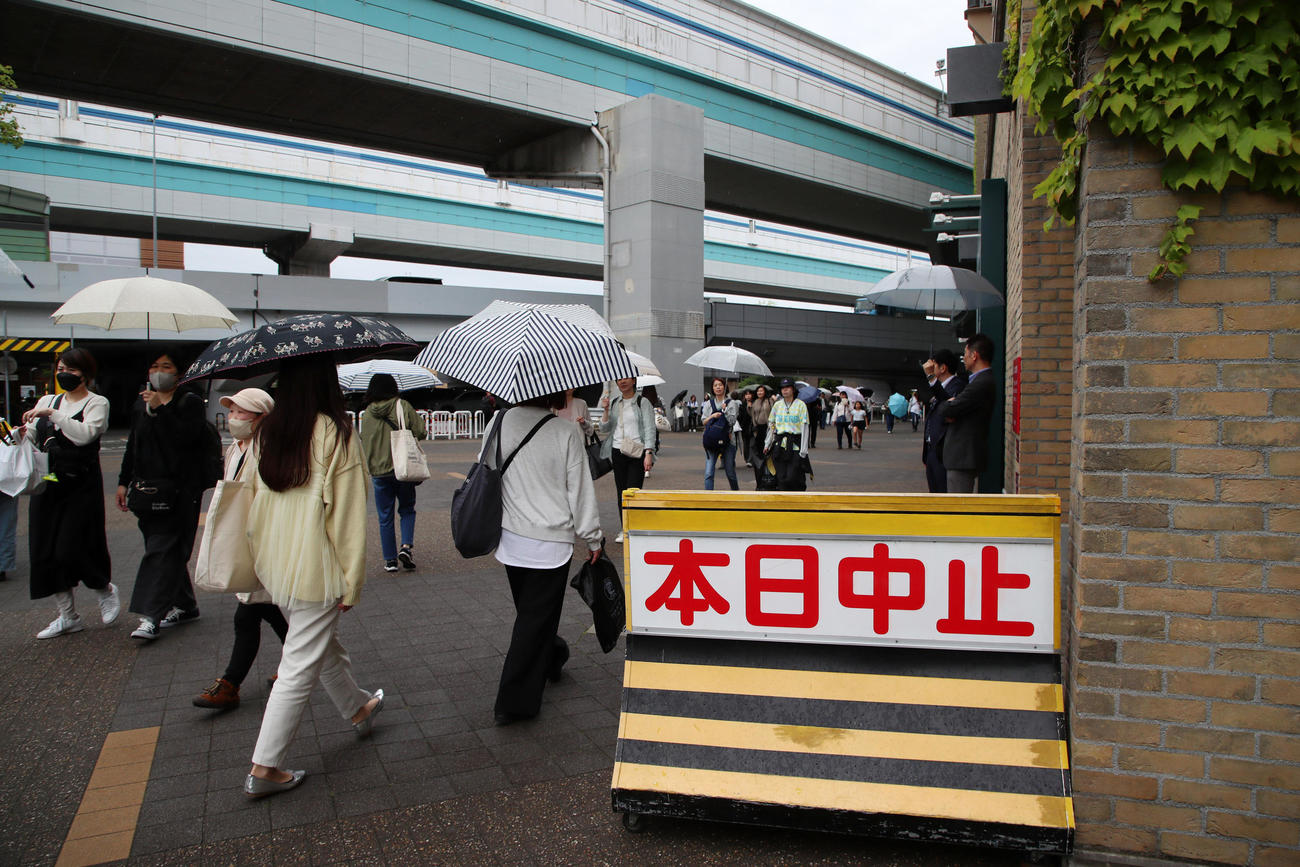 阪神対中日　雨天中止が発表された甲子園球場（撮影・加藤哉）