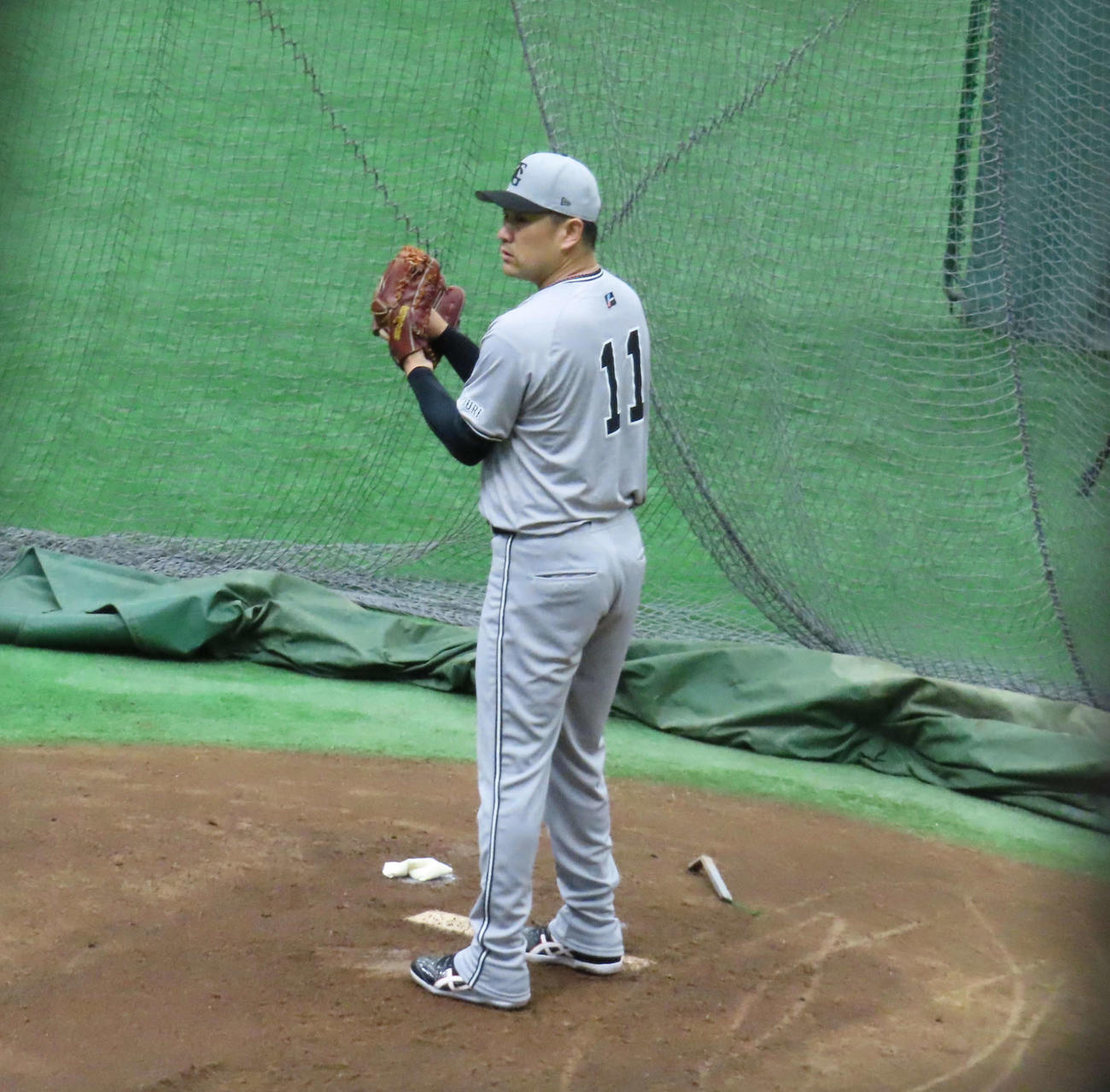 シート打撃に登板する巨人田中将（撮影・水谷京裕）