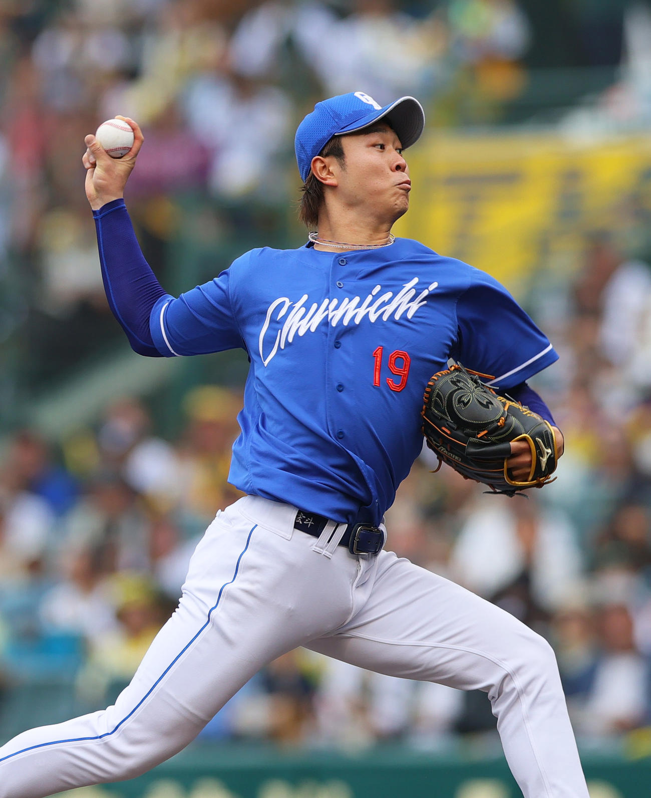 阪神対中日　4回裏、力投する中日先発の高橋宏（撮影・上山淳一）