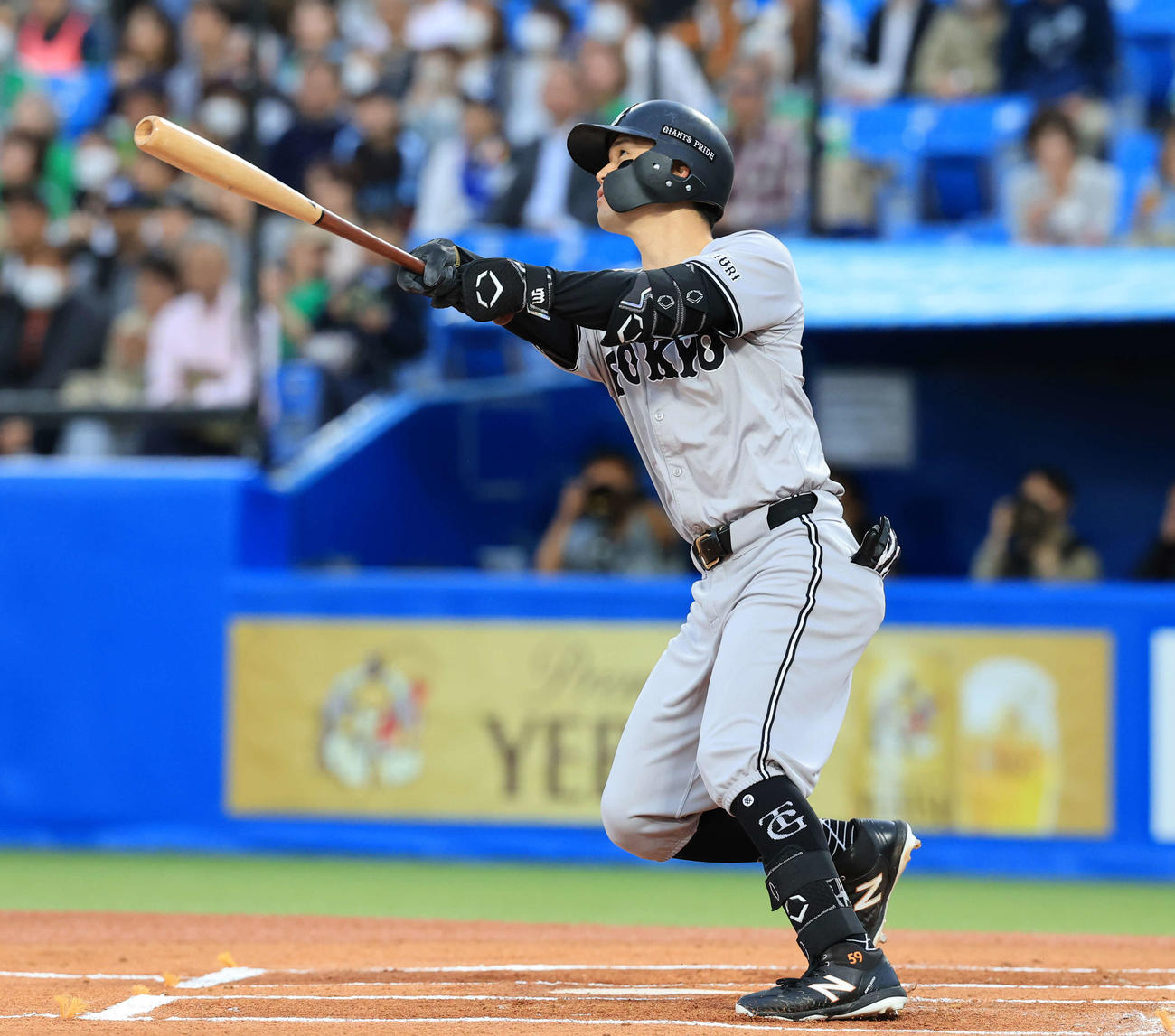 ヤクルト対巨人　1回表巨人1死、若林は先制ソロ本塁打を放つ（撮影・浅見桂子）