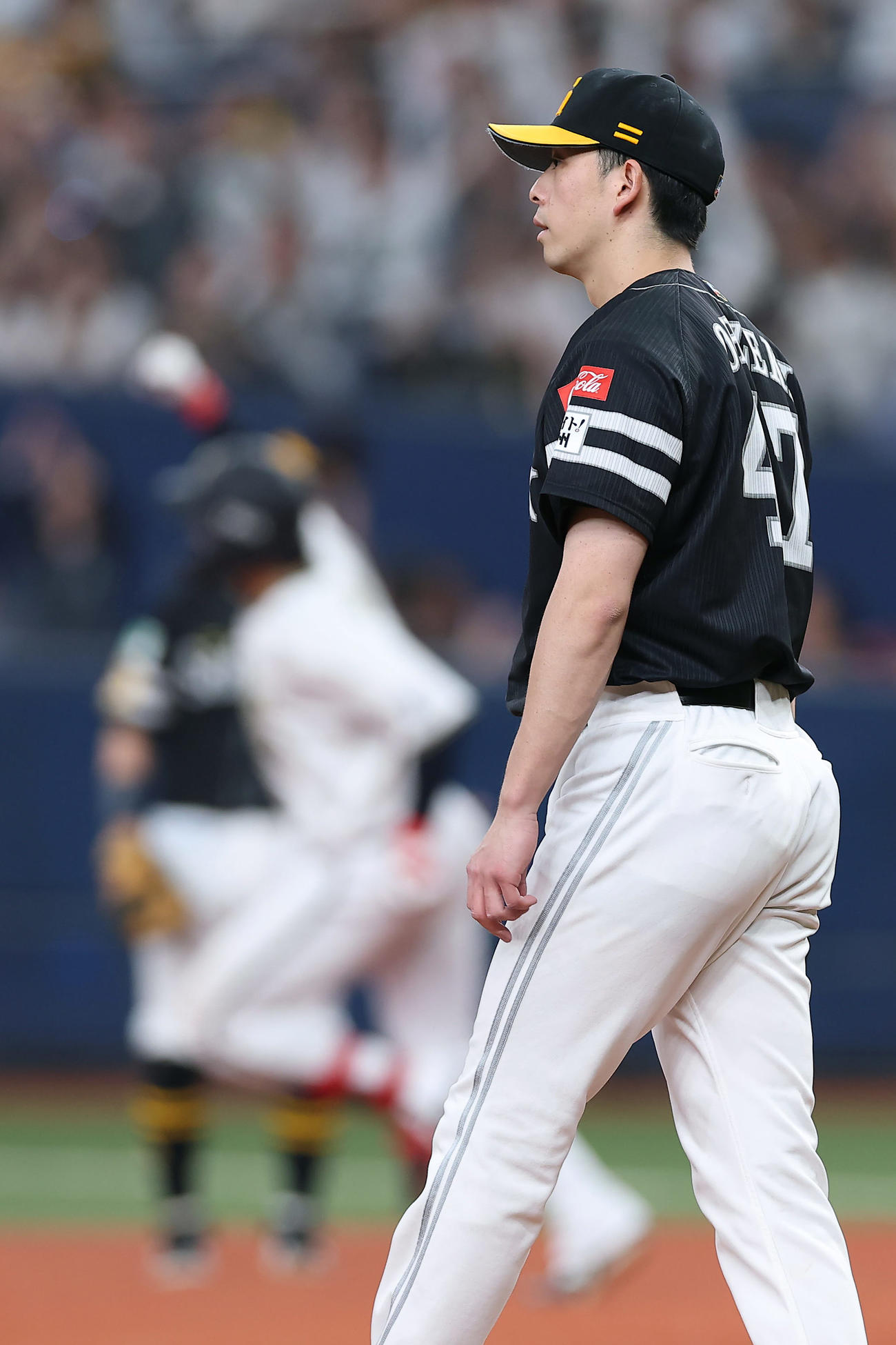 オリックス対ソフトバンク　5回裏オリックス1死、紅林に本塁打を浴びた大関（撮影・前田充）