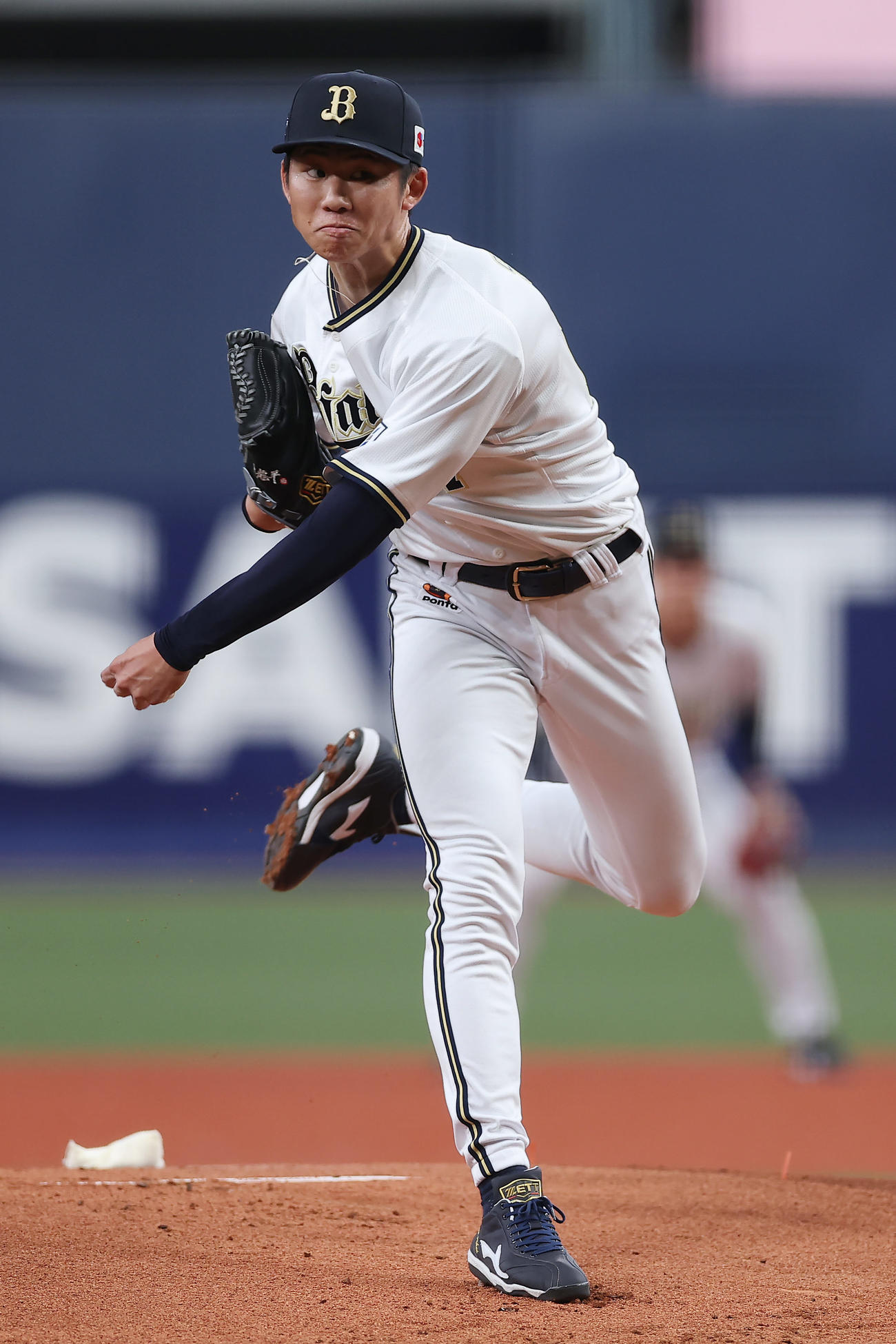 オリックス対ソフトバンク　力投するオリックス先発の曽谷（撮影・前田充）