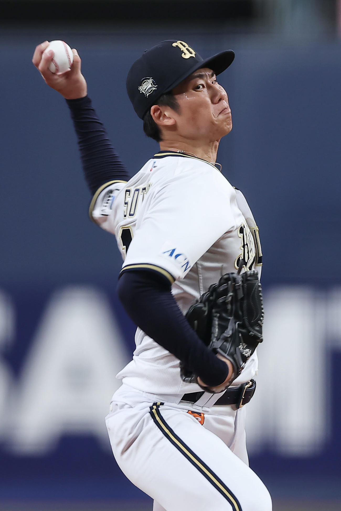 オリックス対ソフトバンク　力投するオリックス先発の曽谷（撮影・前田充）