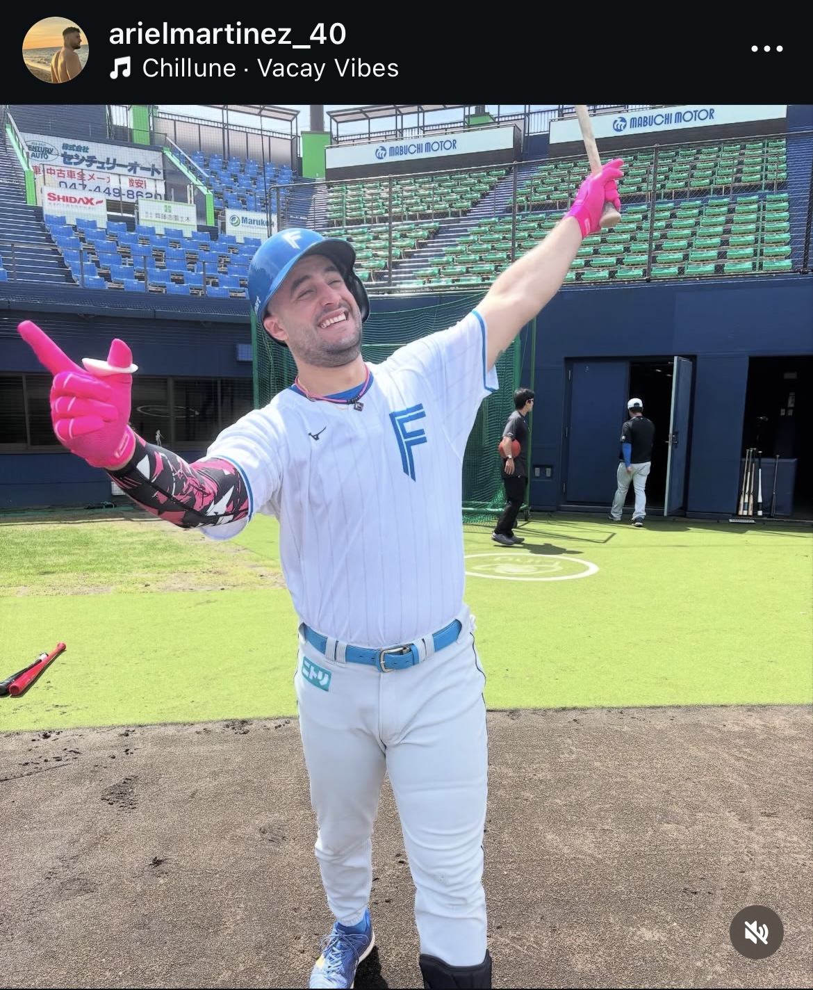 マルティネスのインスタグラムから