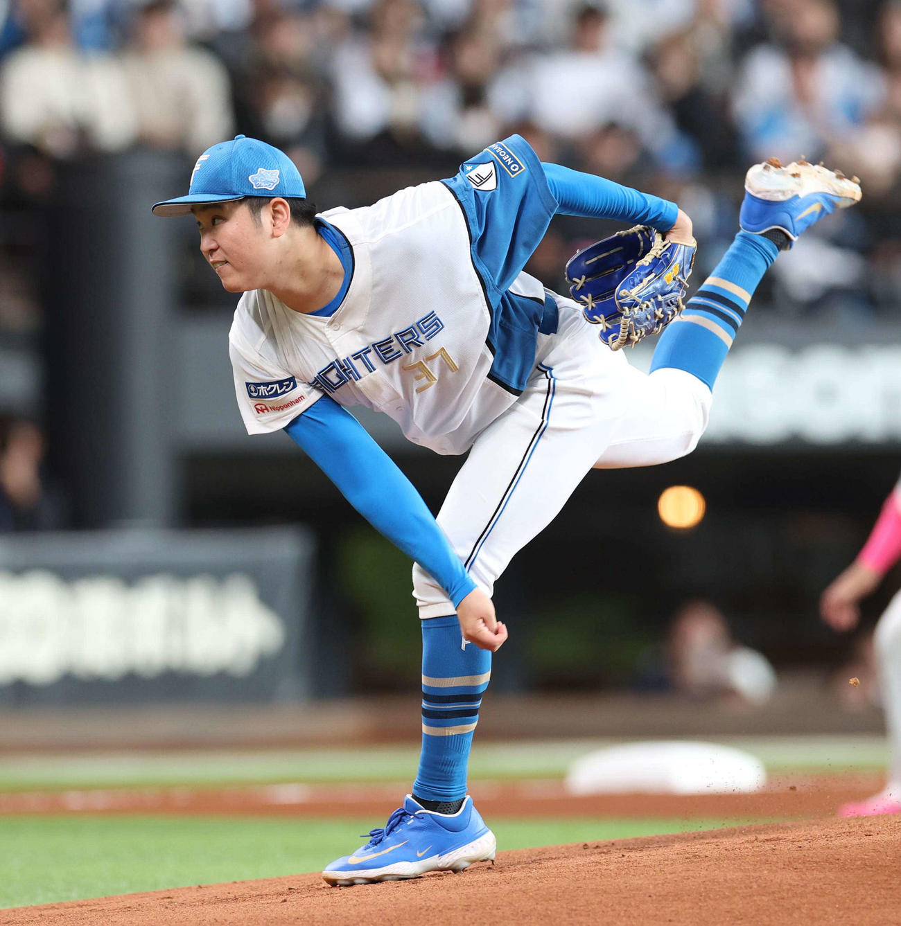 日本ハム対楽天　日本ハム先発の古林睿煬（撮影・黒川智章）
