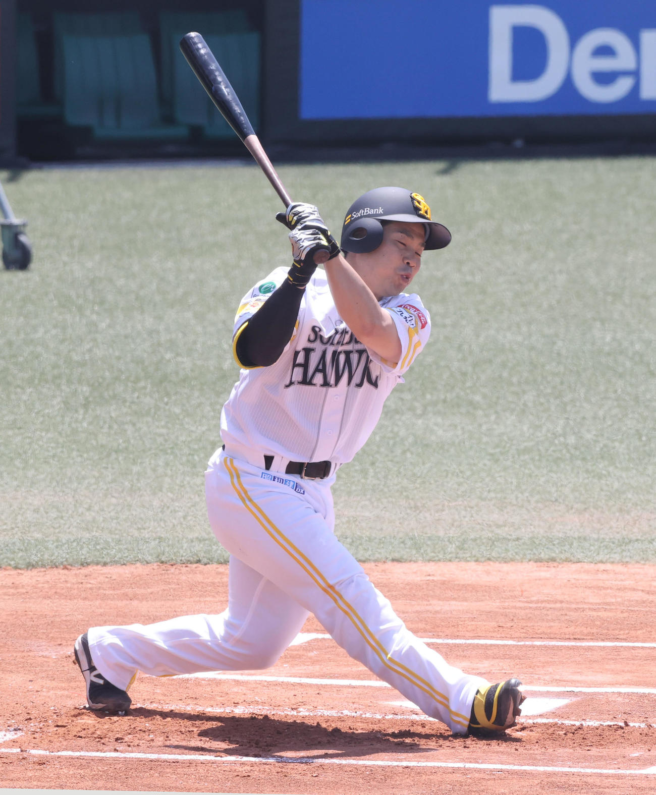 ライブBPで打席に立った近藤は空振り三振（撮影・梅根麻紀）