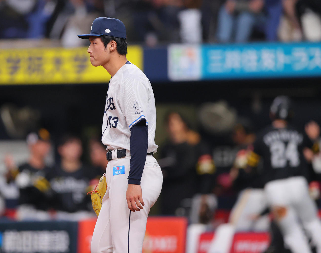 ソフトバンク対西武　6回裏ソフトバンク1死二、三塁、羽田は柳町に中前適時打を浴びる（撮影・上山淳一）