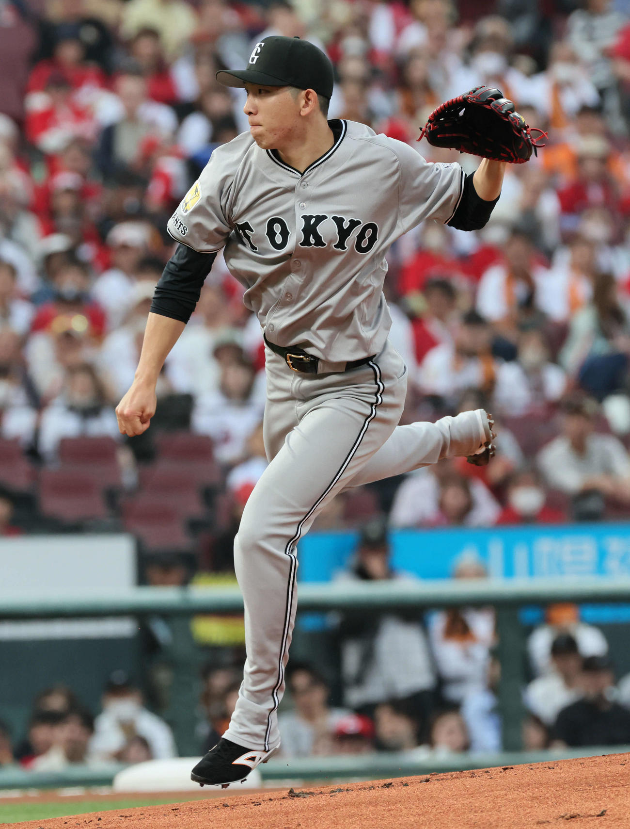 広島対巨人　巨人先発の戸郷（撮影・加藤孝規）