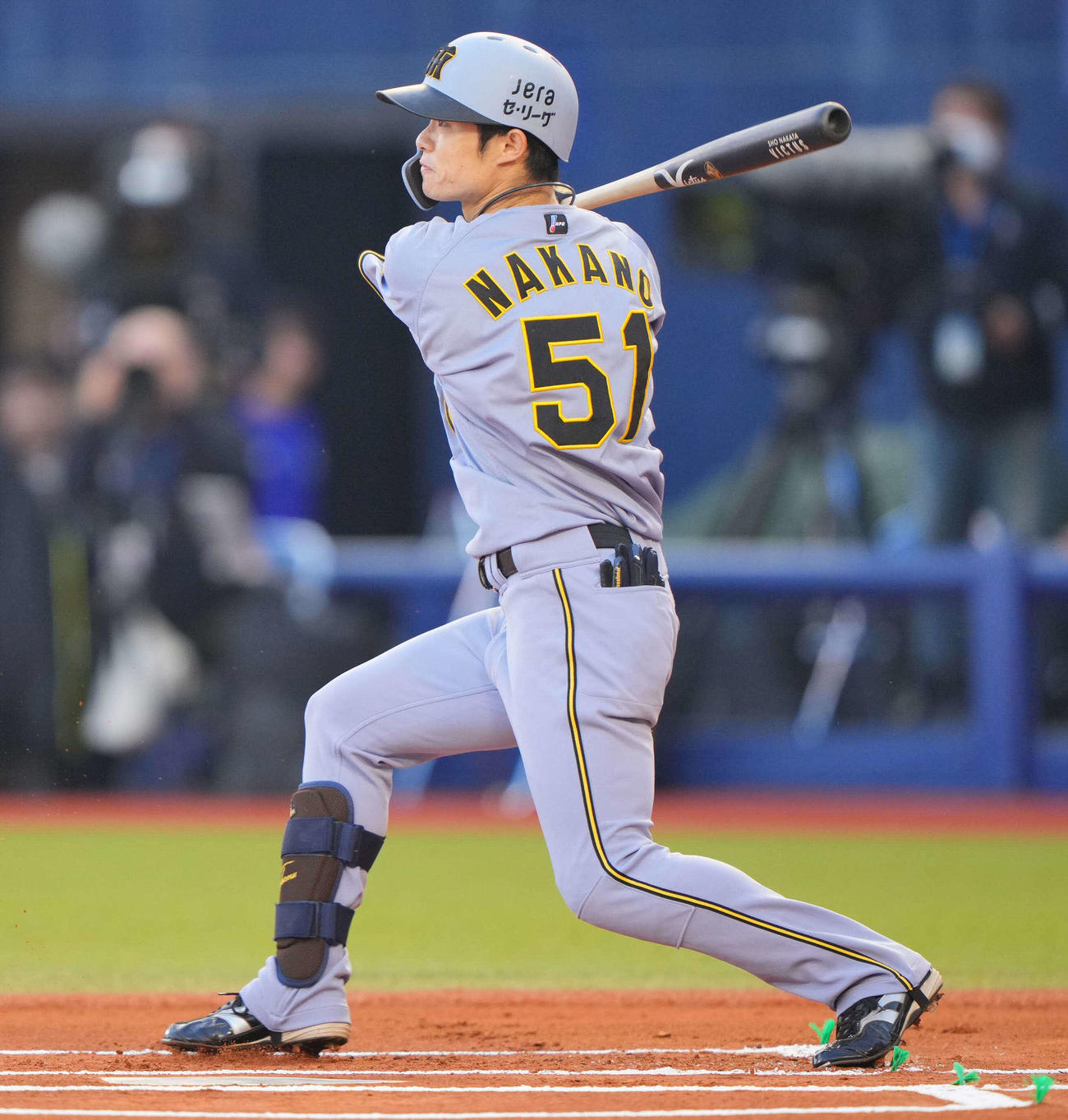 DeNA対阪神　1回表阪神1死、内野安打を放つ中野（撮影・垰建太）