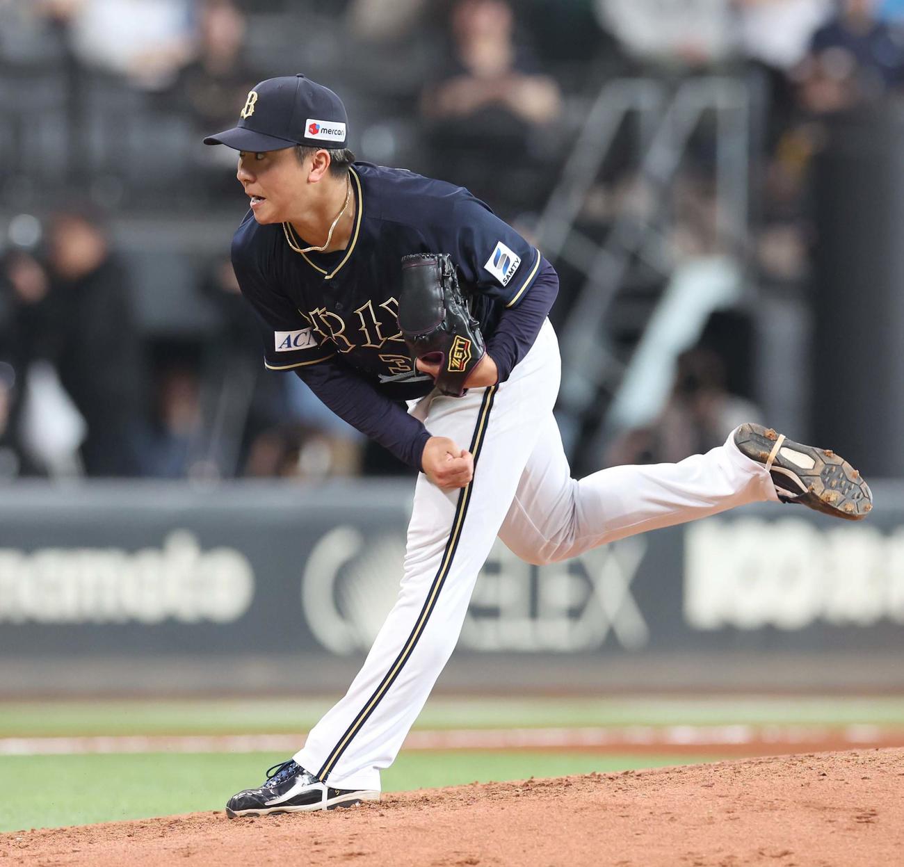 日本ハム対オリックス　7回に登板の古田島（撮影・黒川智章）