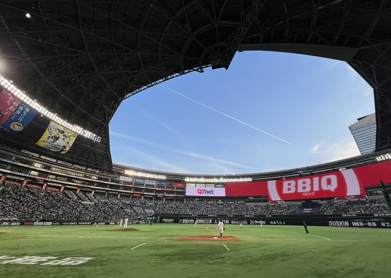 今季初めての「ルーフオープンデー」。みずほペイペイドームの屋根が開いた（撮影・梅根麻紀）