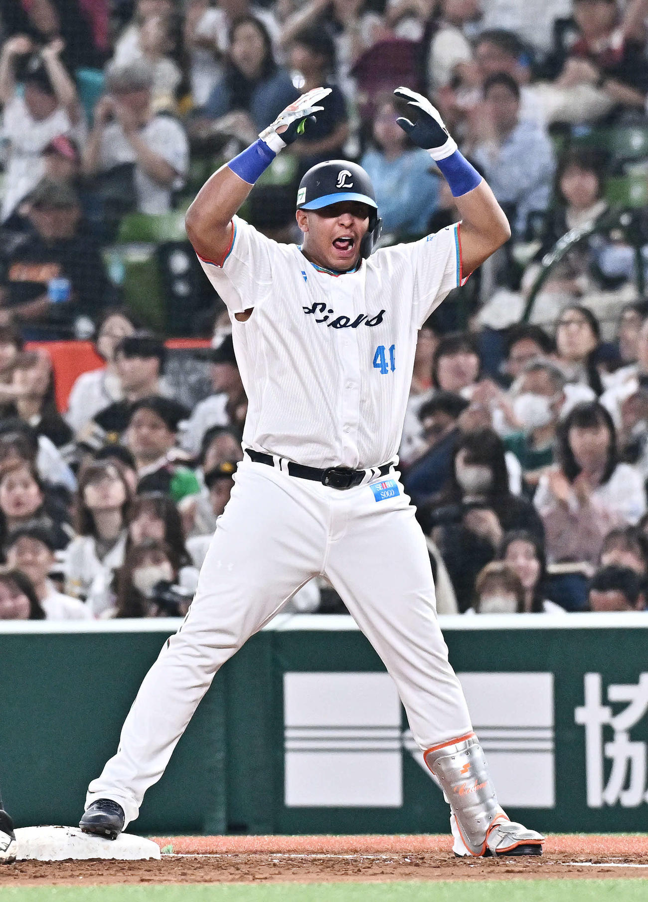 ４月19日のソフトバンク戦で先制適時打を放った西武レアンドロ・セデーニョ