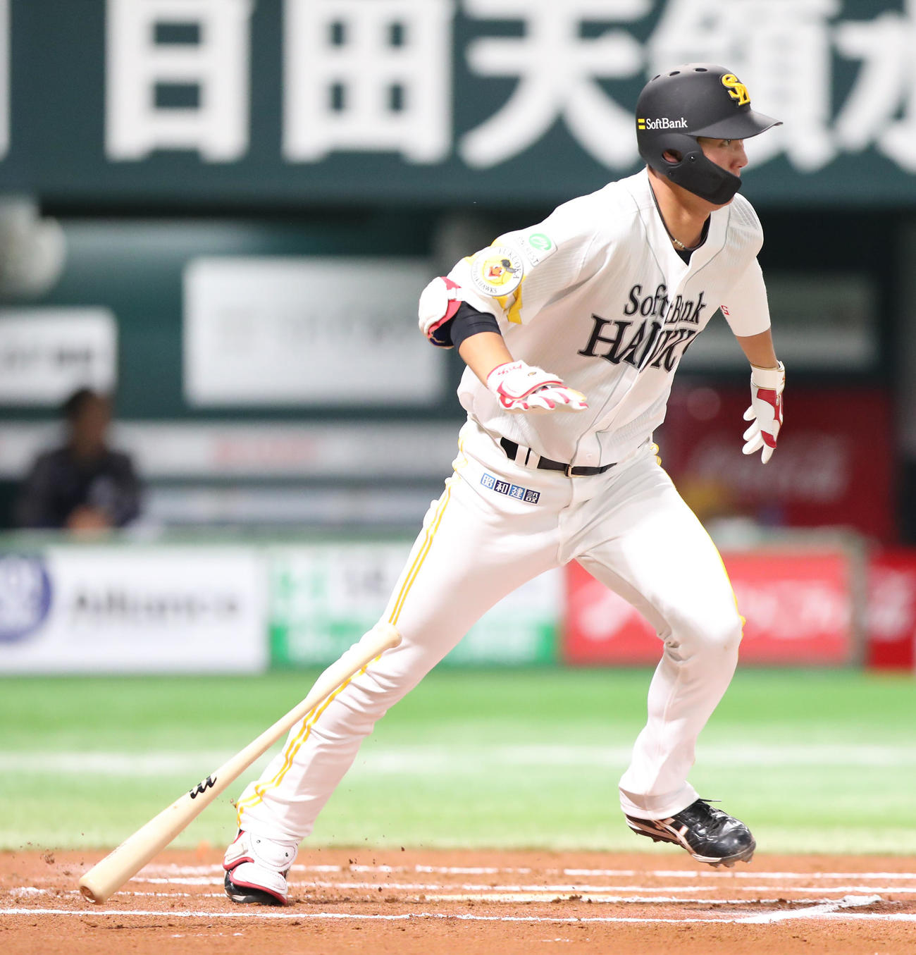 ソフトバンク対西武　6回裏ソフトバンク1死、秋広は中前安打を放つ（撮影・梅根麻紀）