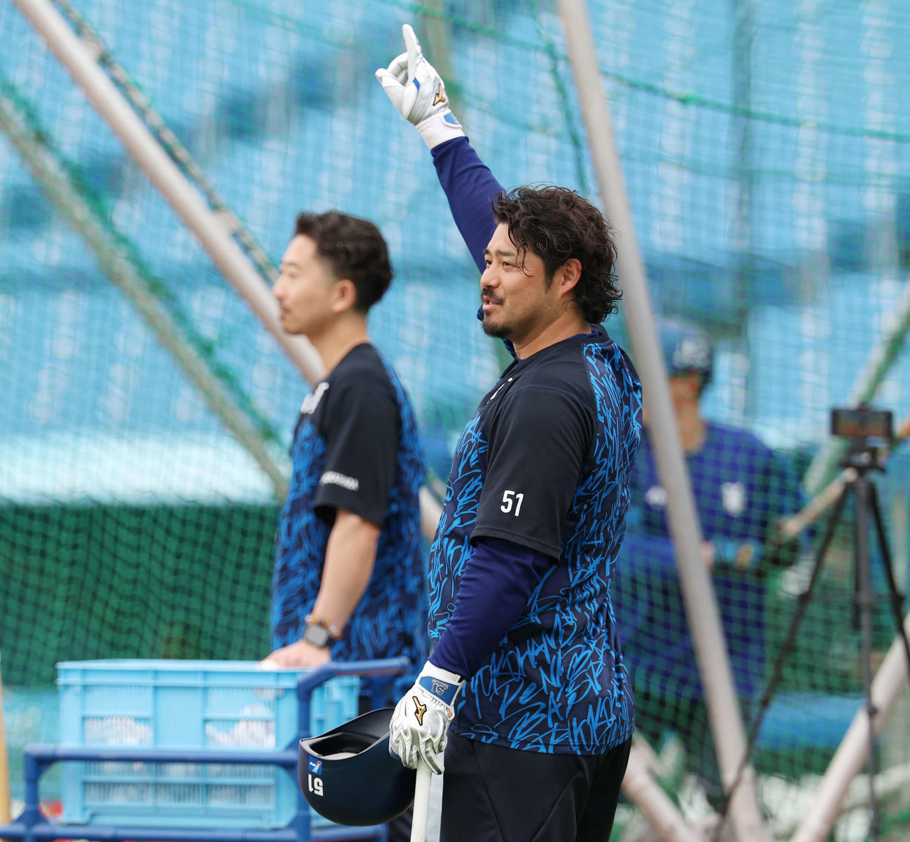 ヤクルト対DeNA　試合前練習に臨むDeNA宮崎（撮影・宮地輝）