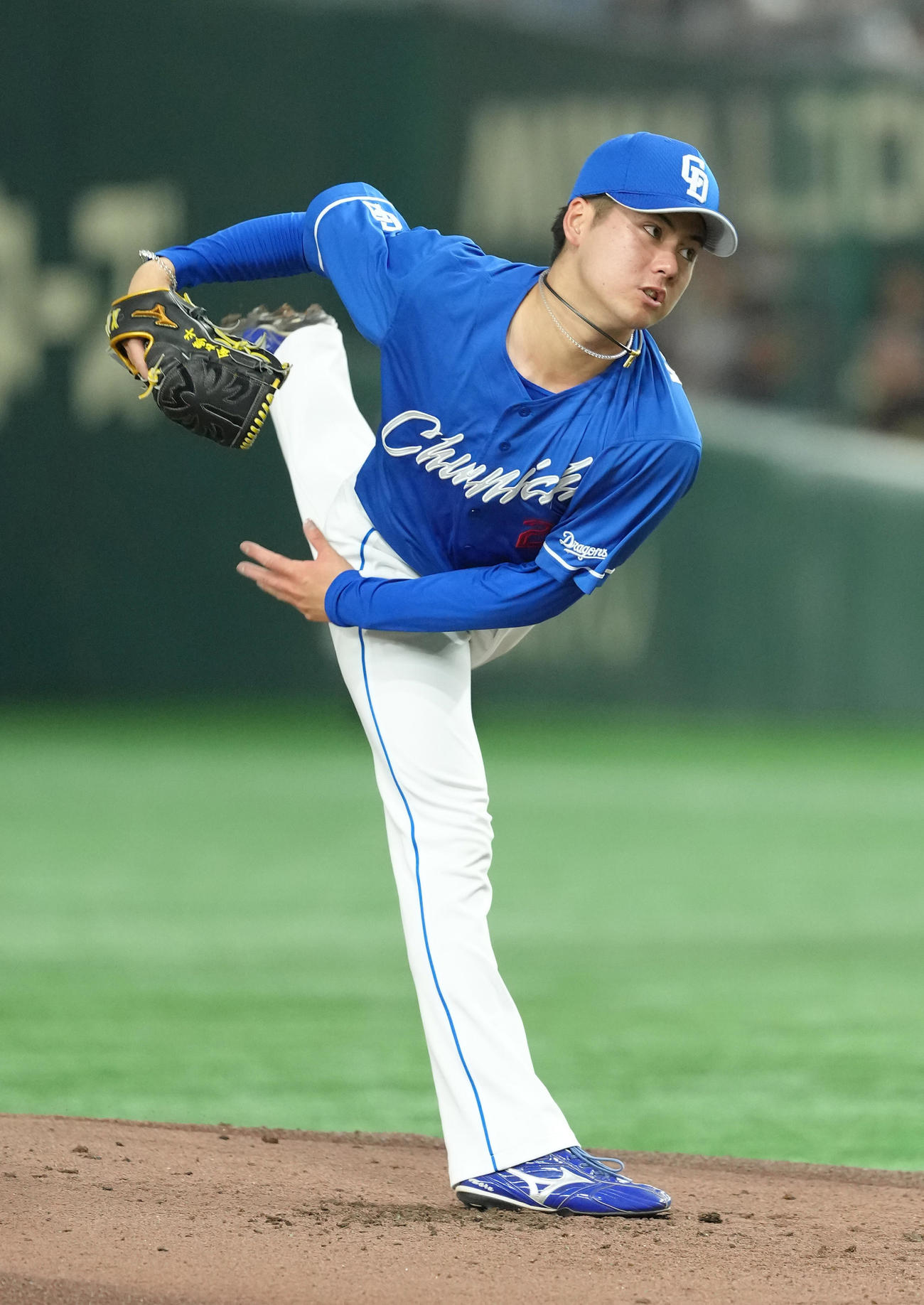 巨人対中日　中日先発の金丸（撮影・足立雅史）