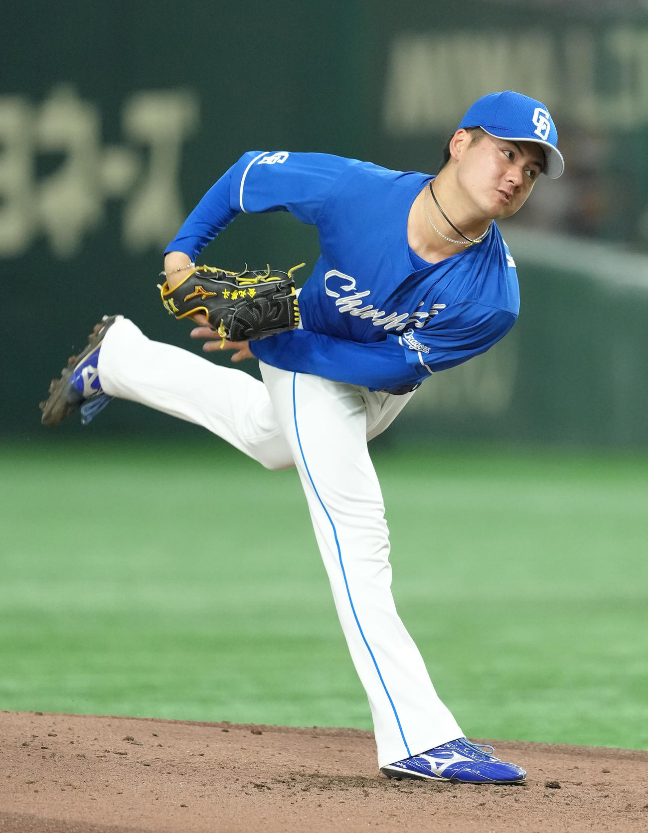 巨人対中日　中日先発の金丸（撮影・足立雅史）