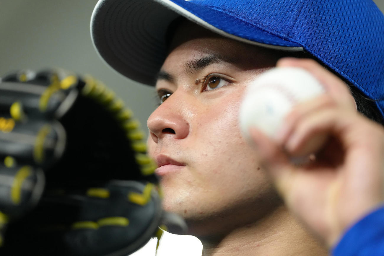 巨人対中日　中日先発の金丸（撮影・足立雅史）
