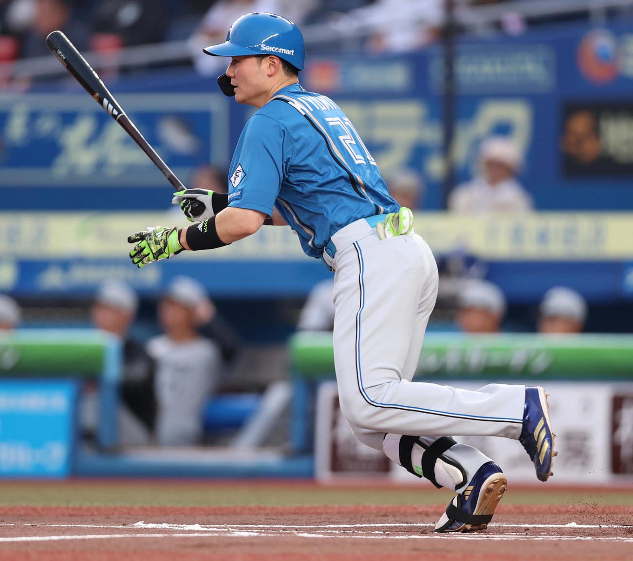 ロッテ対日本ハム　1回表日本ハム1死一、二塁、先制適時打を放つ清宮幸（撮影・水谷安孝）