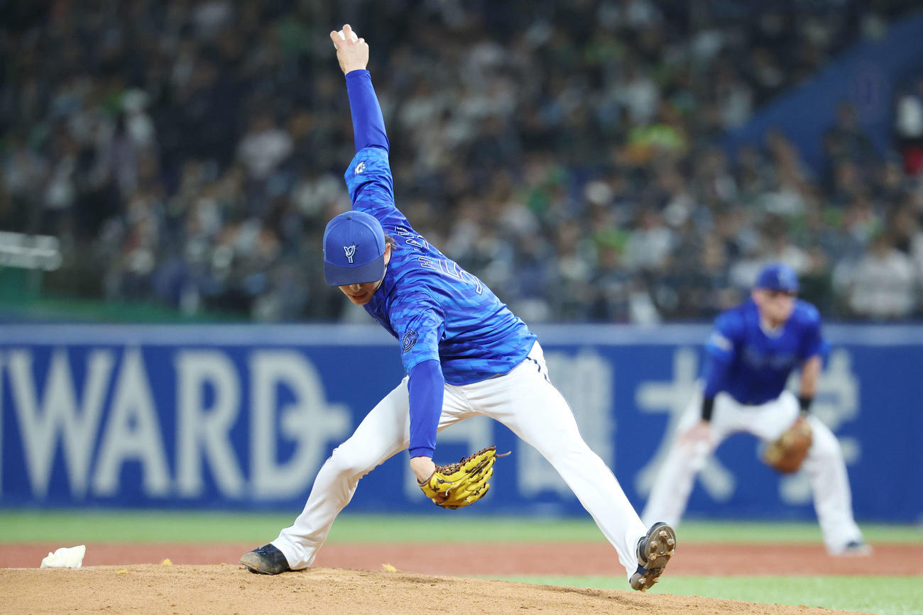 ヤクルト対DeNA DeNA2番手の颯（撮影・宮地輝）