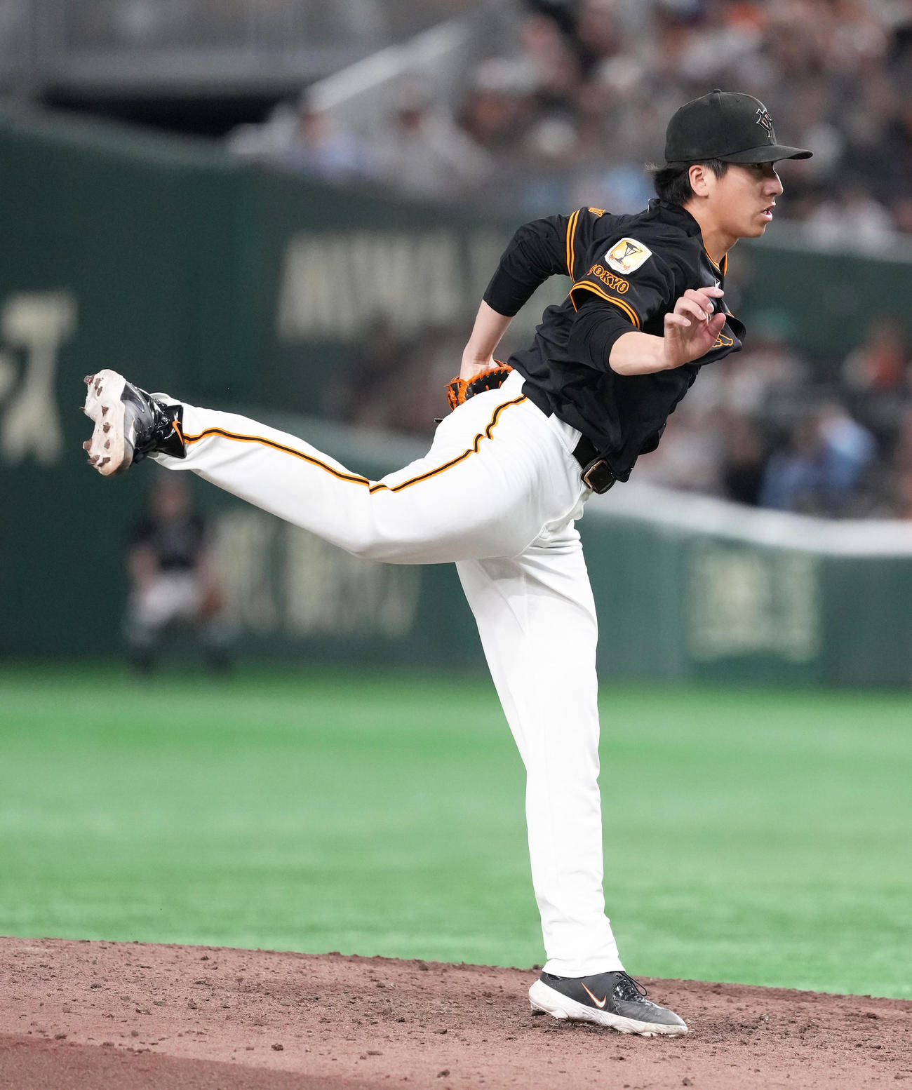 巨人対中日　8回から登板した巨人大勢（撮影・足立雅史）