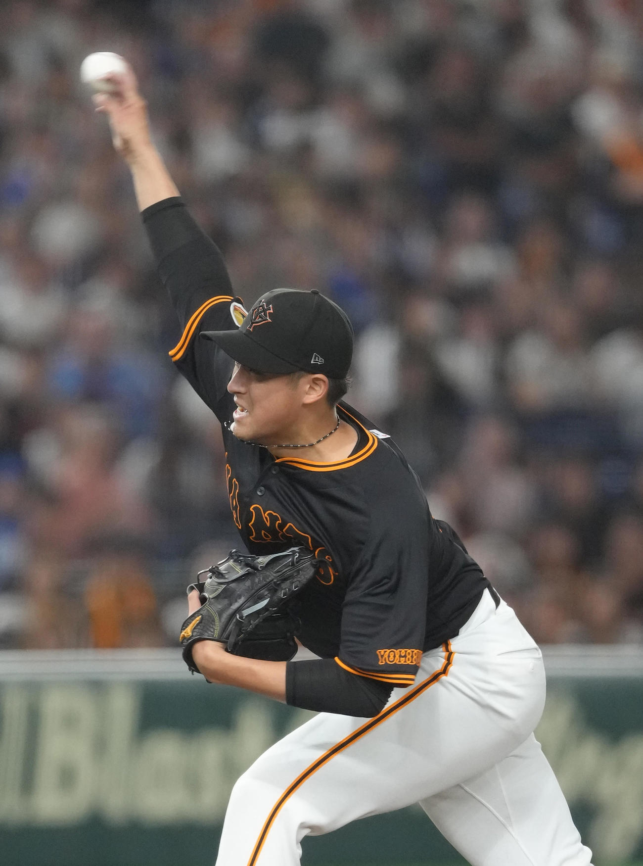 巨人対中日　巨人先発の堀田（撮影・足立雅史）