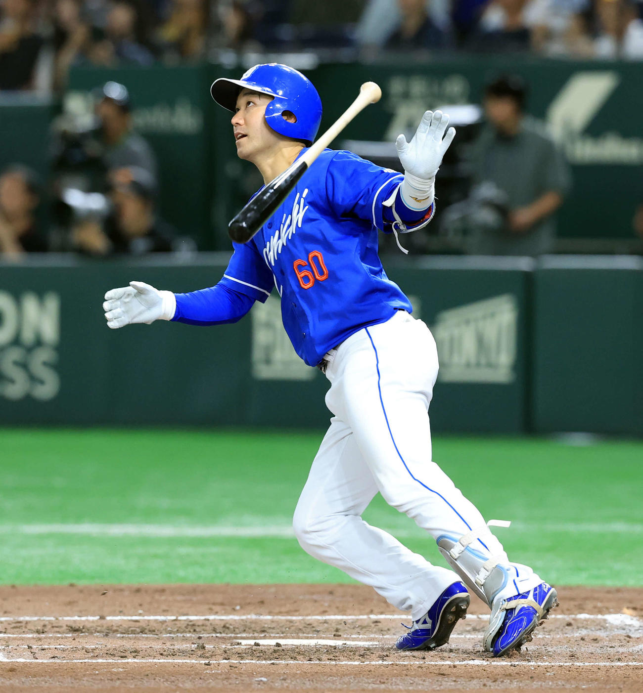 巨人対中日　5回表中日無死、山本は左越えソロ本塁打を放つ（撮影・浅見桂子）